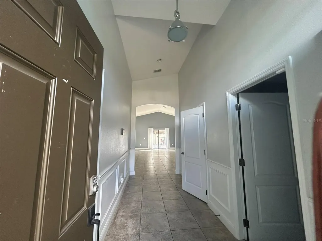 305 Chelmsford Court Kissimmee FL 34758