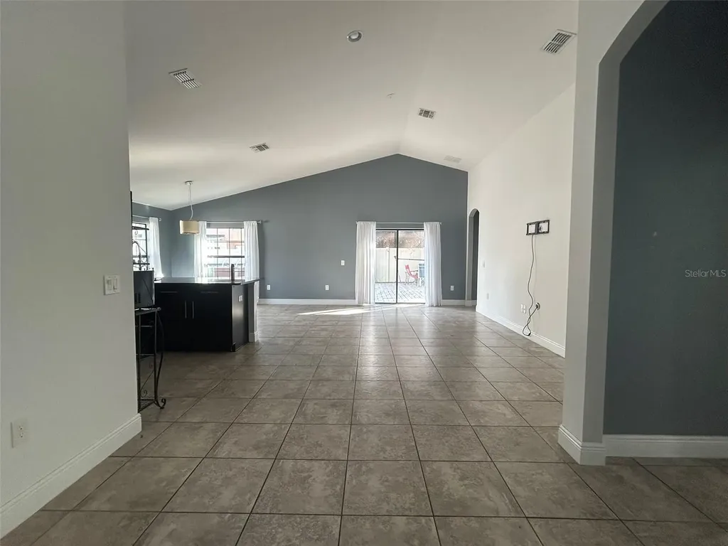 305 Chelmsford Court Kissimmee FL 34758
