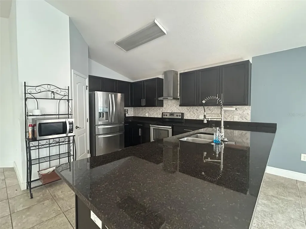 305 Chelmsford Court Kissimmee FL 34758