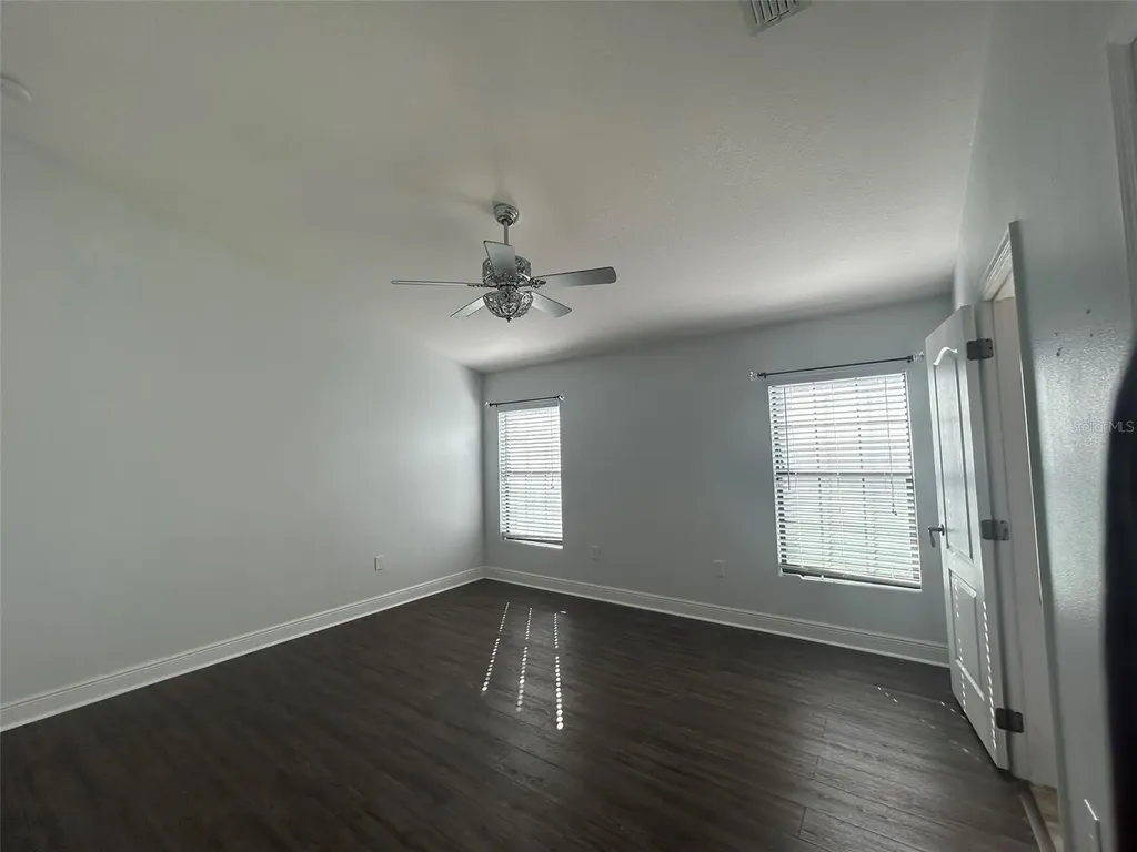 305 Chelmsford Court Kissimmee FL 34758