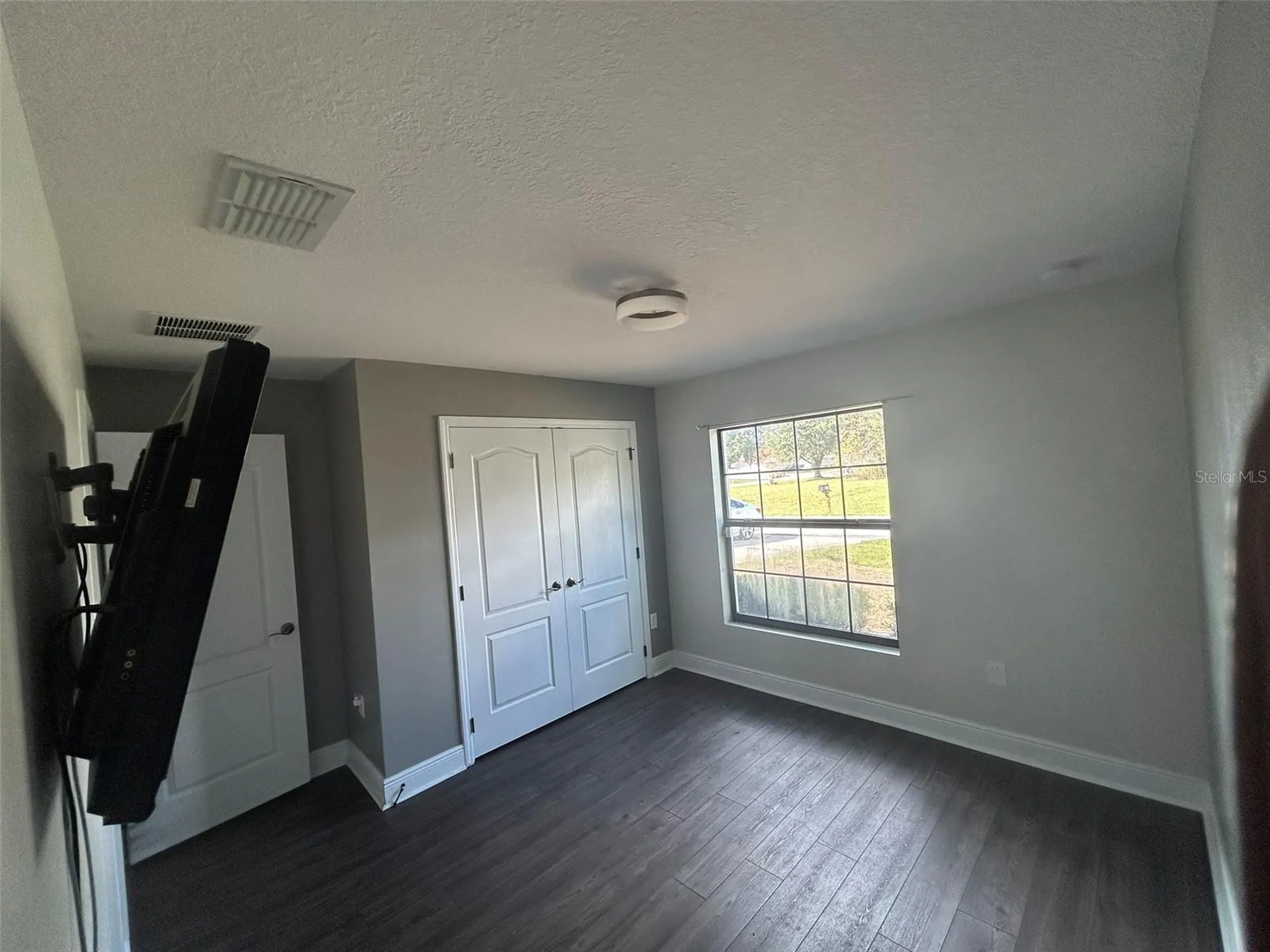 305 Chelmsford Court Kissimmee FL 34758