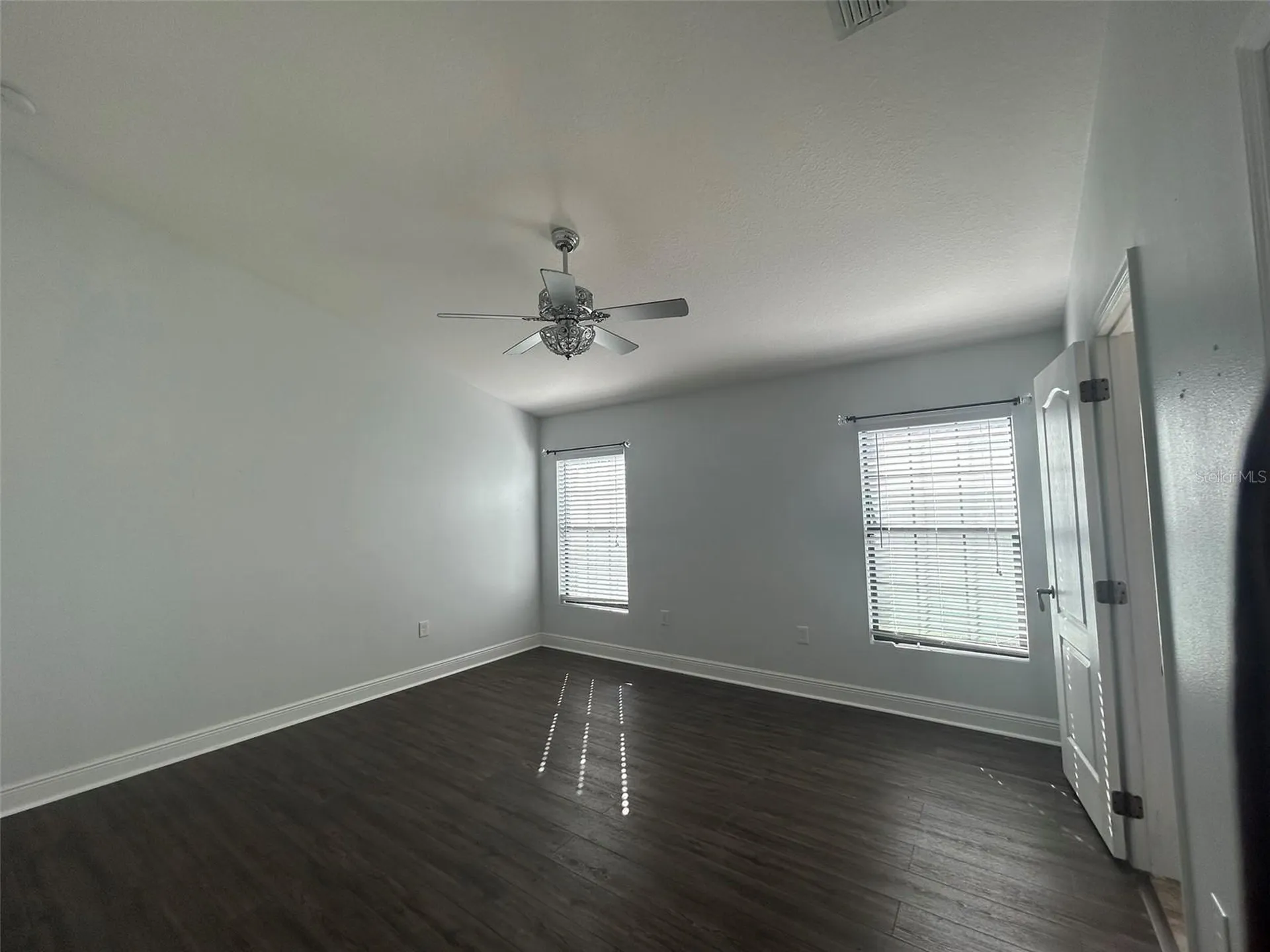 305 Chelmsford Court Kissimmee FL 34758