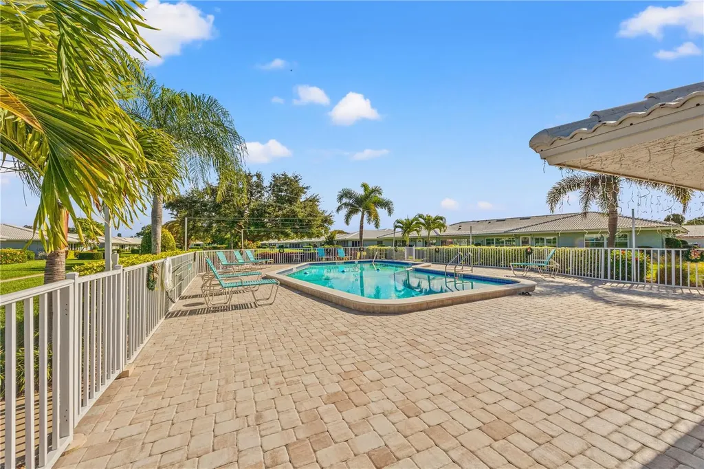 6509 10th Avenue W Bradenton FL 34209