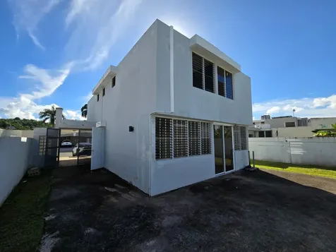 9 E Rio La Plata Canovanas PR 00729
