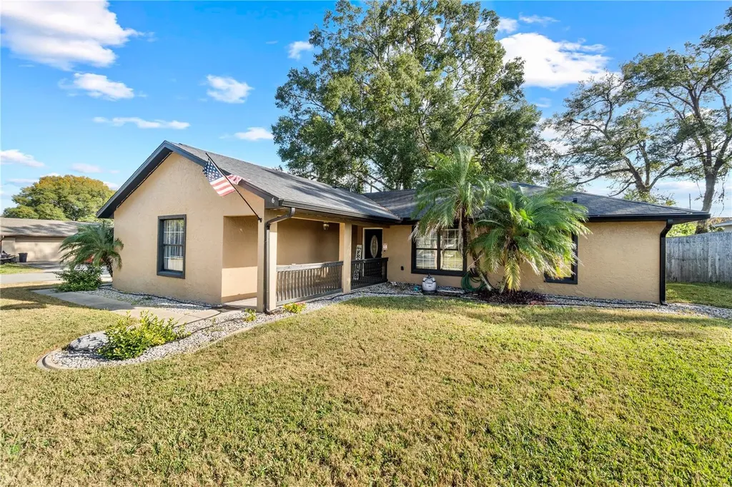 6 Almond Course Ocala FL 34472