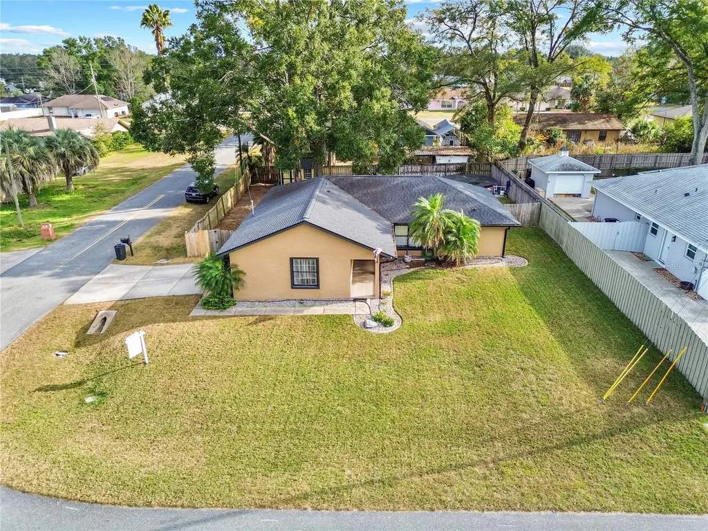 6 Almond Course Ocala FL 34472