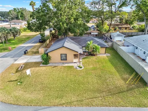 6 Almond Course Ocala FL 34472