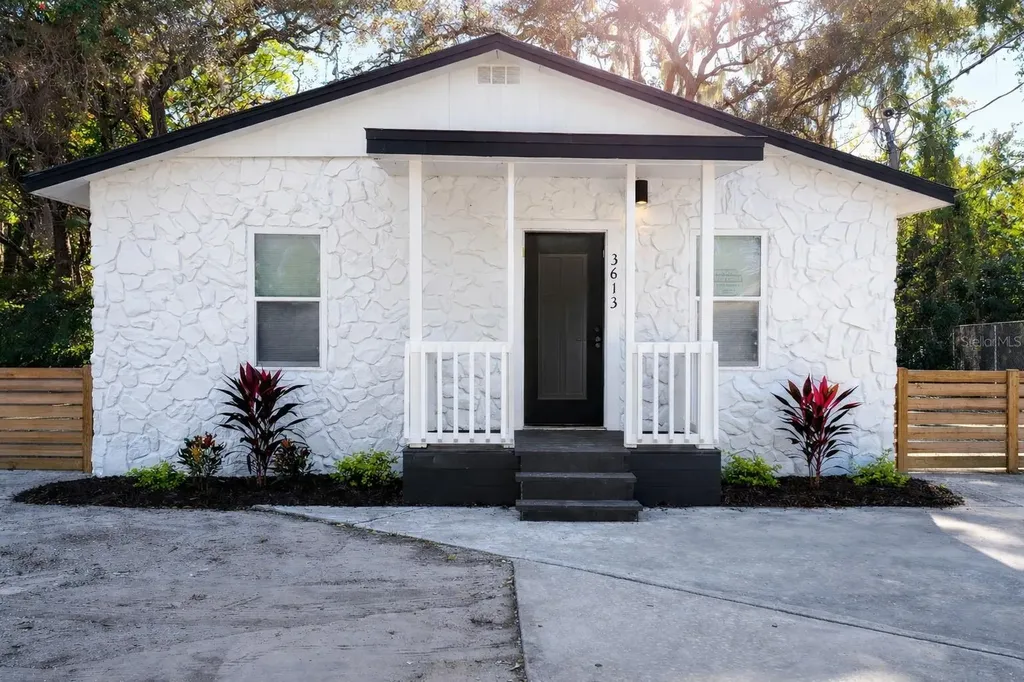 3613 Deleuil Avenue Tampa FL 33610