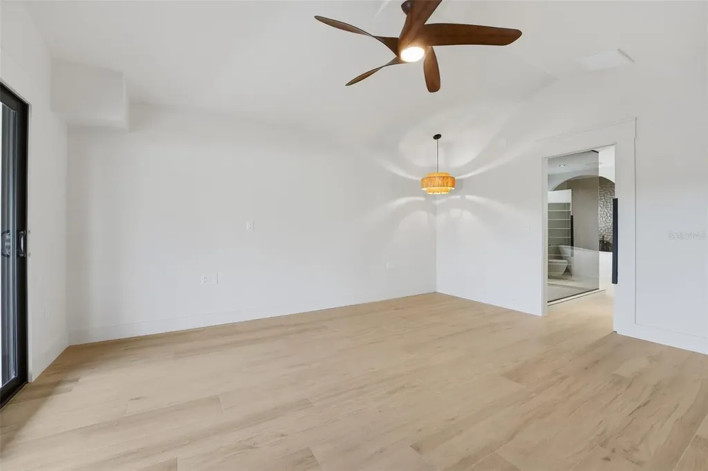 2795 N Beach Road Englewood FL 34223