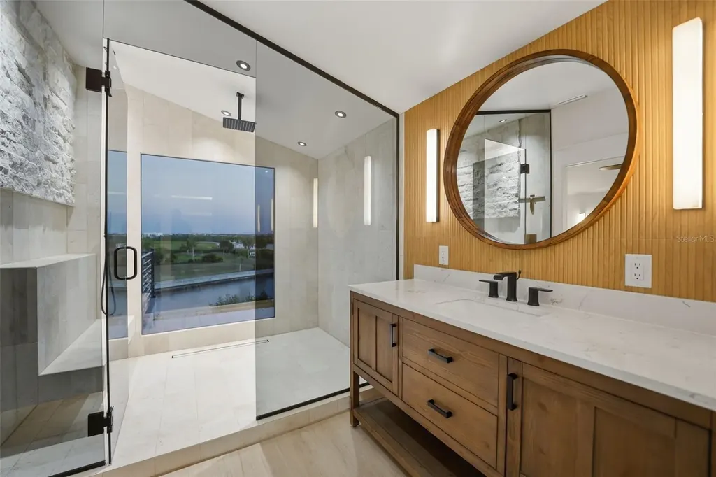 2795 N Beach Road Englewood FL 34223
