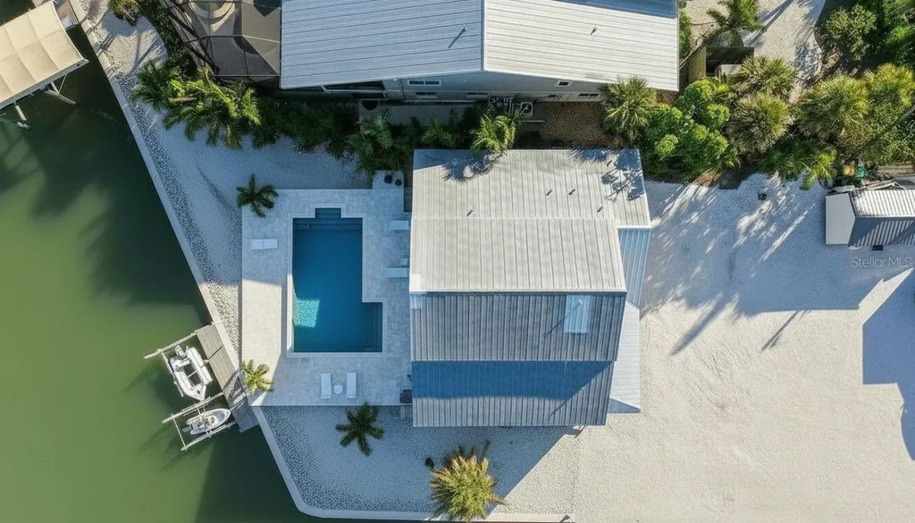 2795 N Beach Road Englewood FL 34223