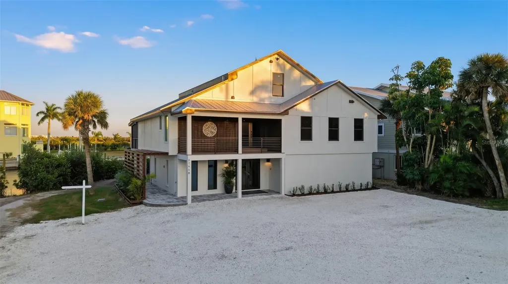 2795 N Beach Road Englewood FL 34223