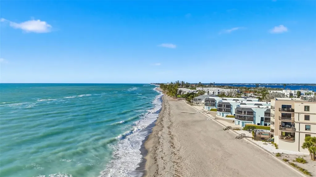 2795 N Beach Road Englewood FL 34223