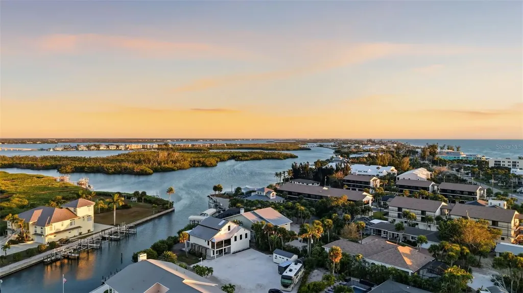 2795 N Beach Road Englewood FL 34223