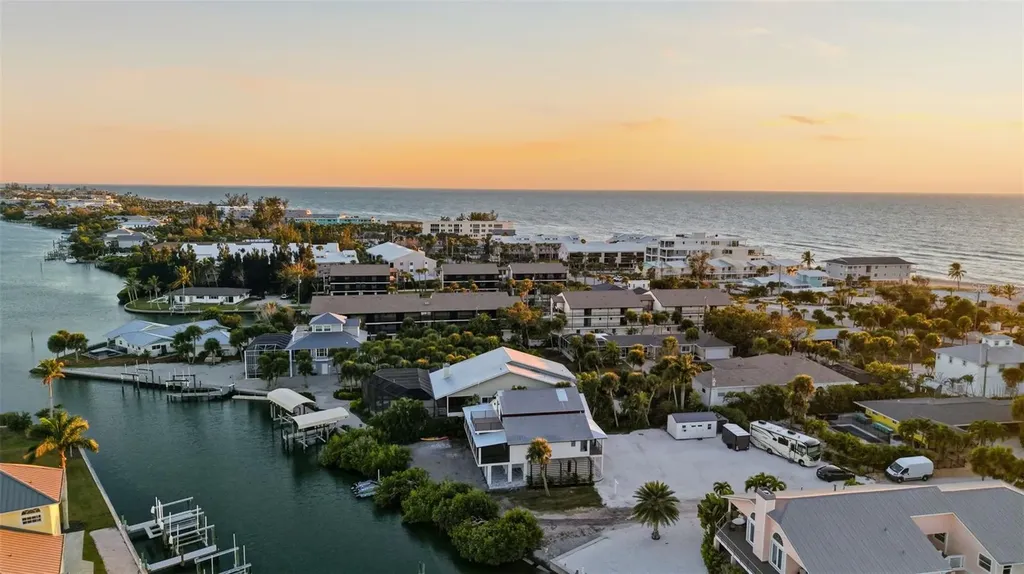 2795 N Beach Road Englewood FL 34223