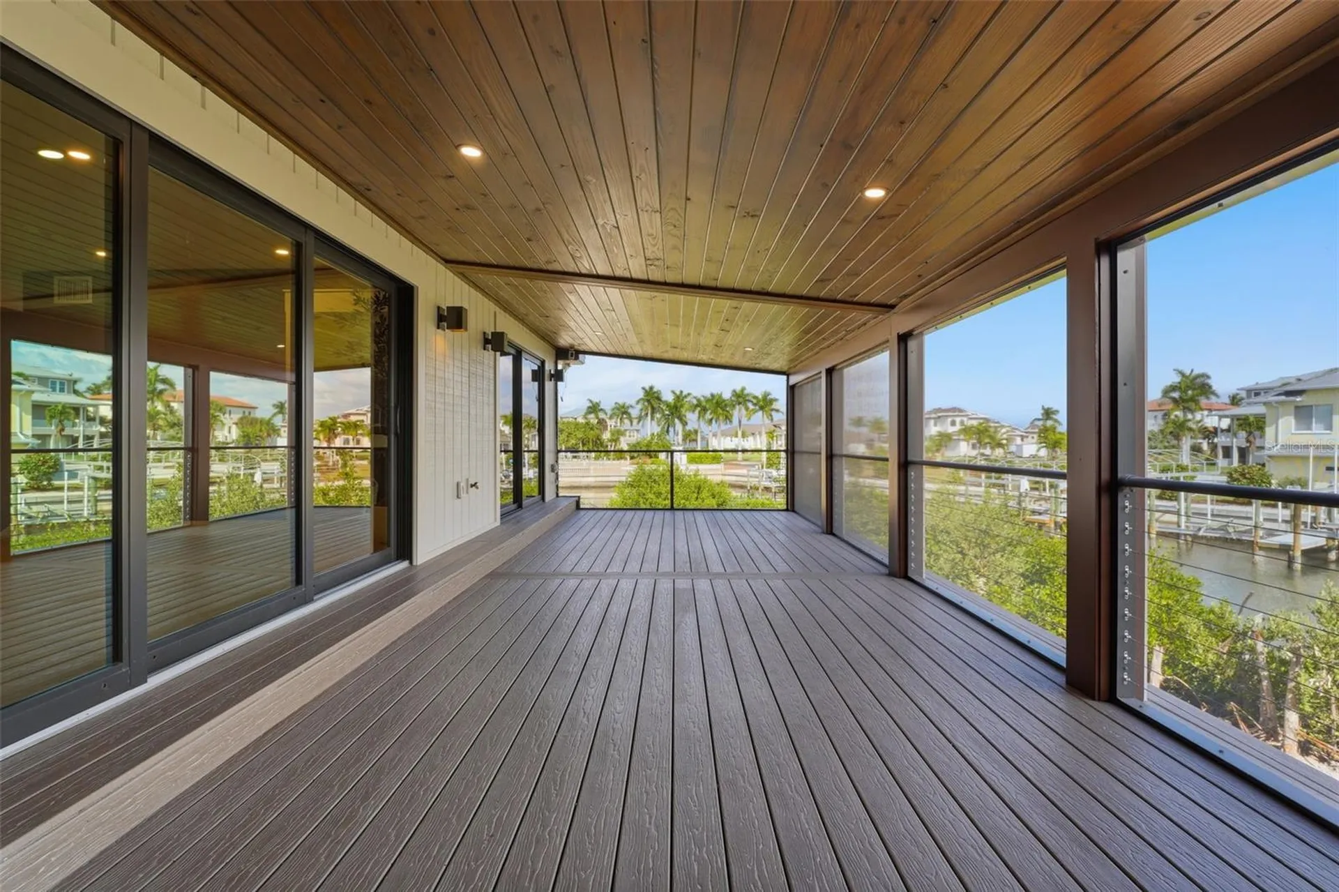 2795 N Beach Road Englewood FL 34223
