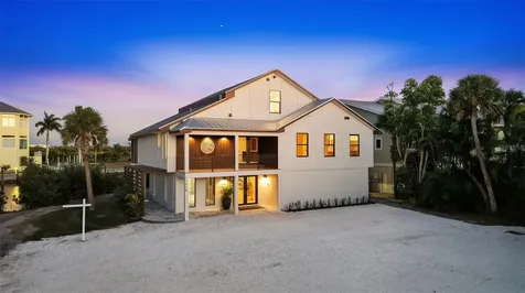 2795 N Beach Road Englewood FL 34223