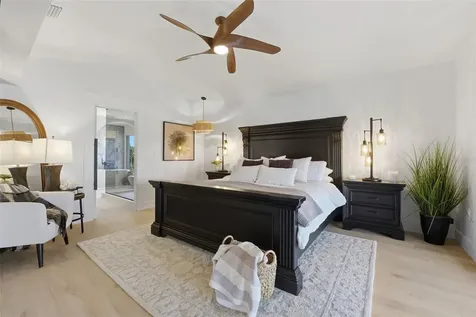 2795 N Beach Road Englewood FL 34223