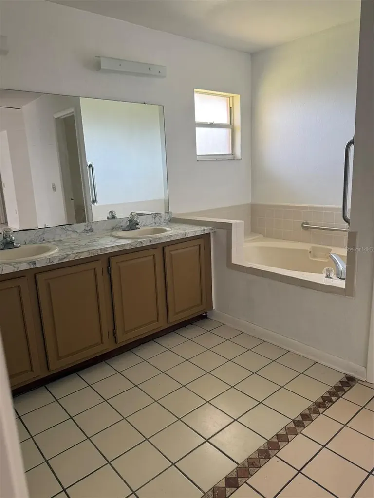 925 Derbyshire Drive Kissimmee FL 34758