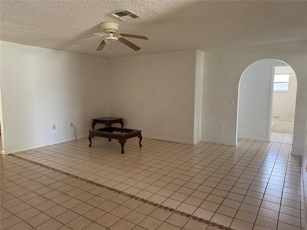925 Derbyshire Drive Kissimmee FL 34758