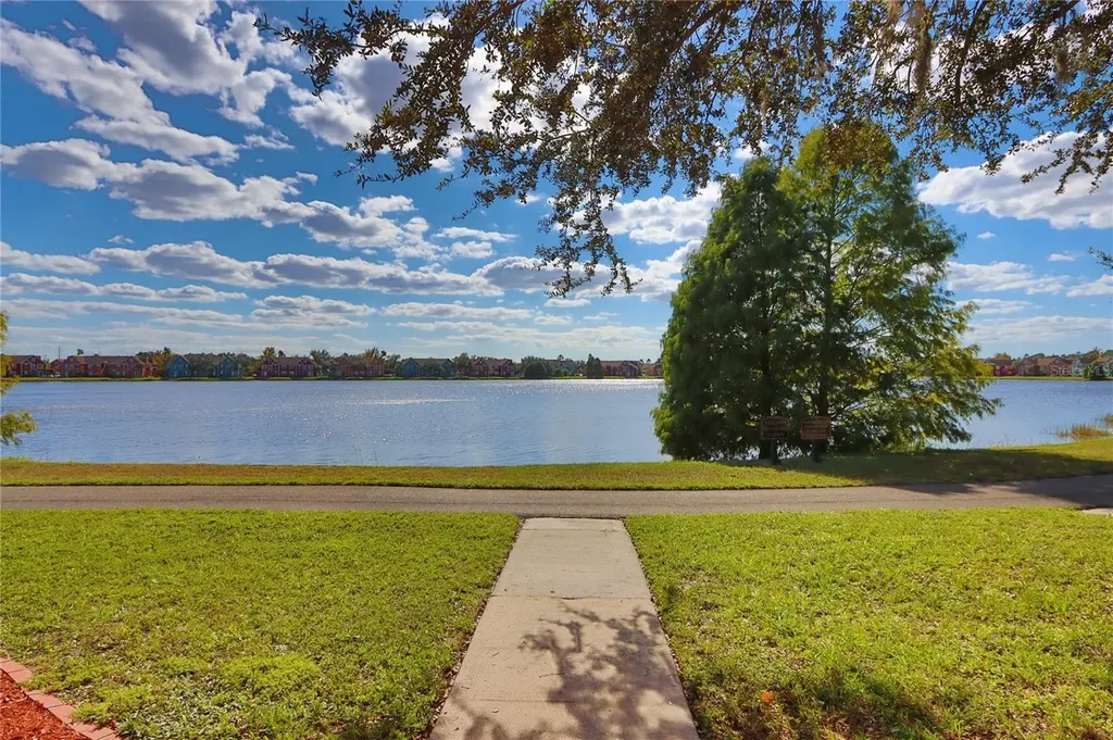9088 Lake Chase Island Way Tampa FL 33626