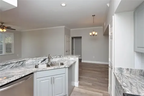 9088 Lake Chase Island Way Tampa FL 33626
