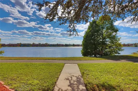 9088 Lake Chase Island Way Tampa FL 33626