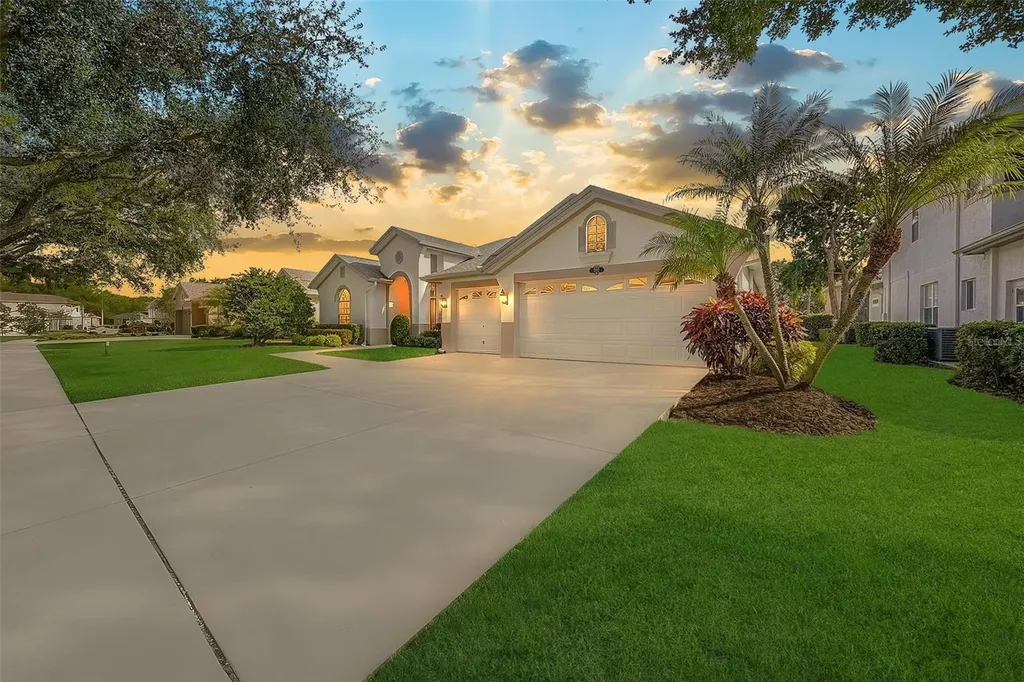 2112 Climbing Ivy Drive Tampa FL 33618