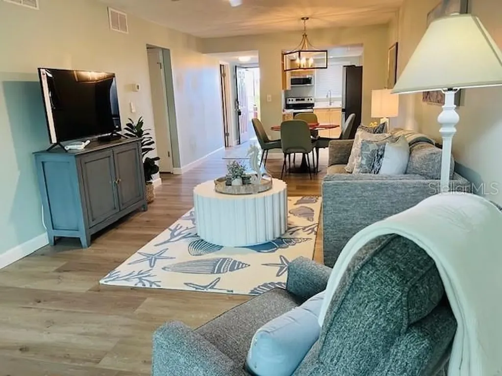 4242 Heron Way Bradenton FL 34205