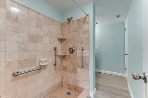 4242 Heron Way Bradenton FL 34205
