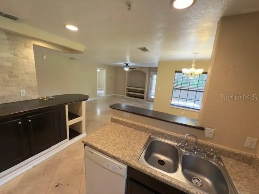 200 Afton Square Altamonte Springs FL 32714