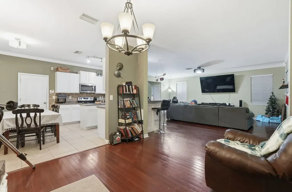 1740 Bonita Bluff Court Ruskin FL 33570