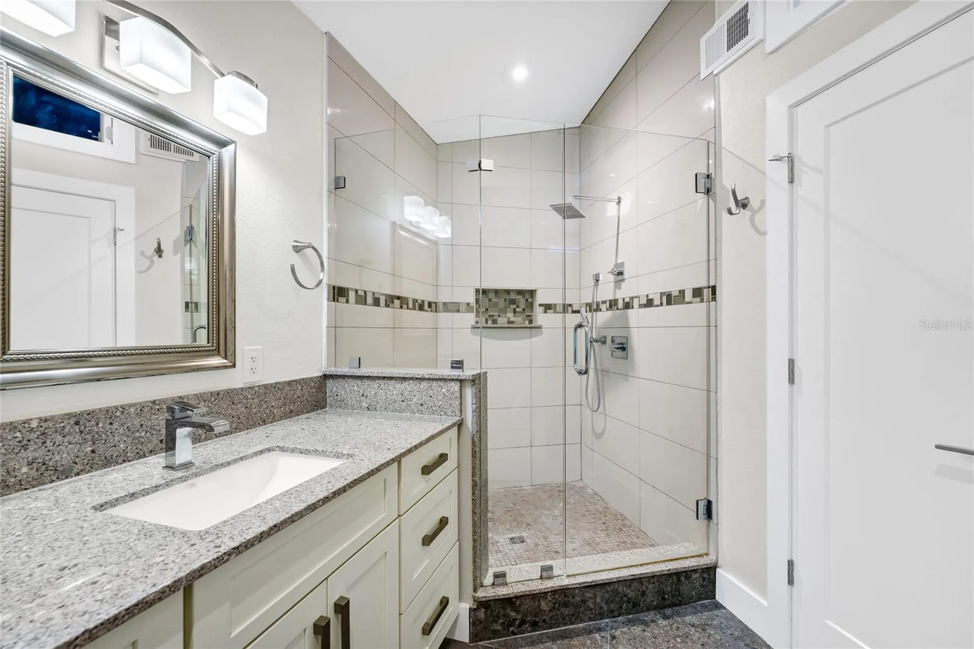 8922 Bay Cove Court Orlando FL 32819