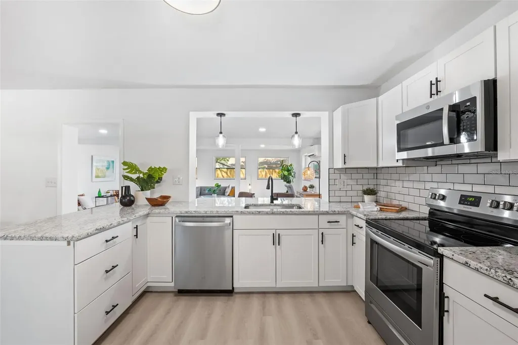 1620 San Mateo Drive Dunedin FL 34698