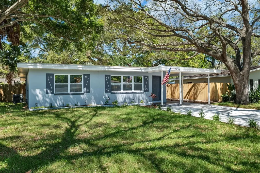 1620 San Mateo Drive Dunedin FL 34698