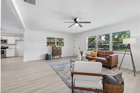 1620 San Mateo Drive Dunedin FL 34698