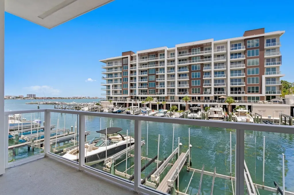 864 N Osceola Avenue Clearwater FL 33755