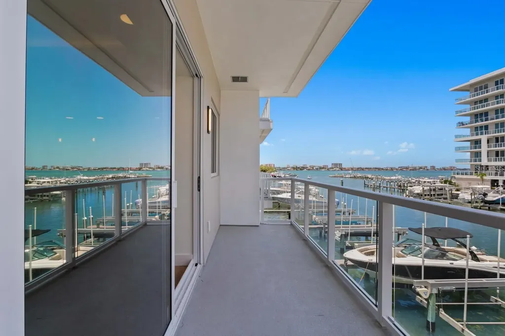 864 N Osceola Avenue Clearwater FL 33755