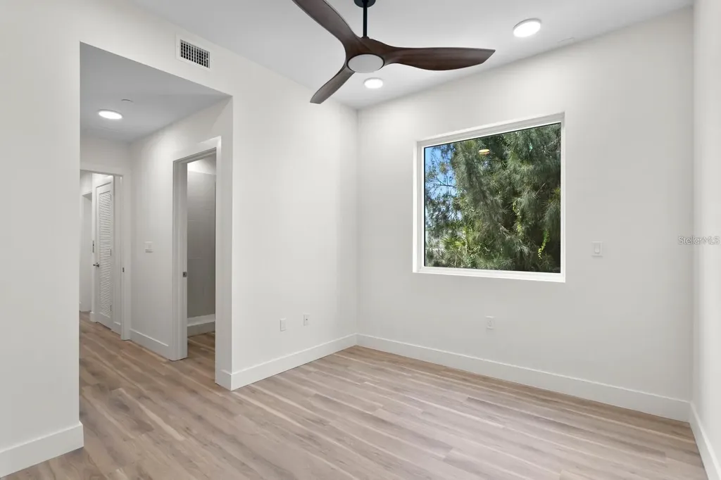 864 N Osceola Avenue Clearwater FL 33755