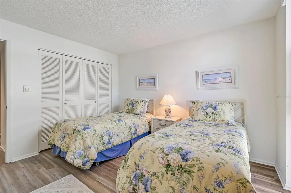 6518 Midnight Pass Road Sarasota FL 34242