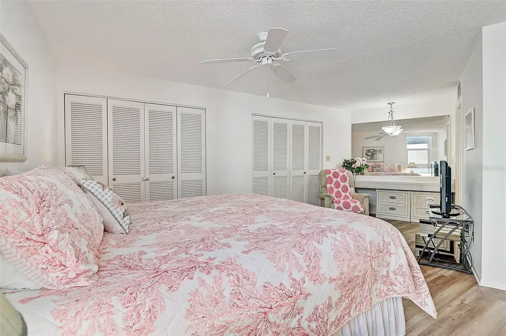 6518 Midnight Pass Road Sarasota FL 34242