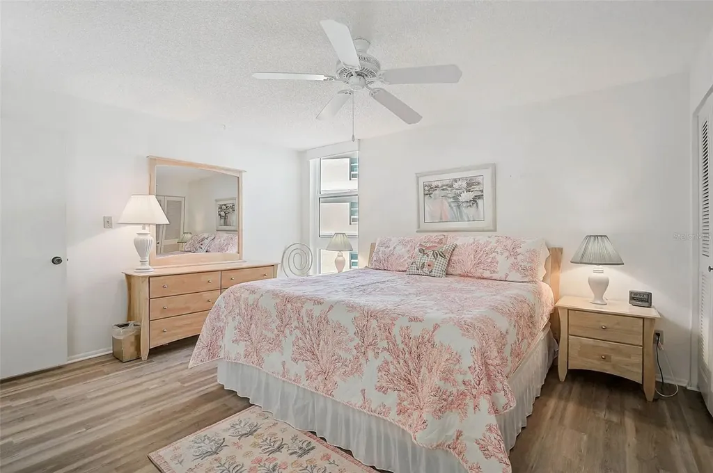 6518 Midnight Pass Road Sarasota FL 34242