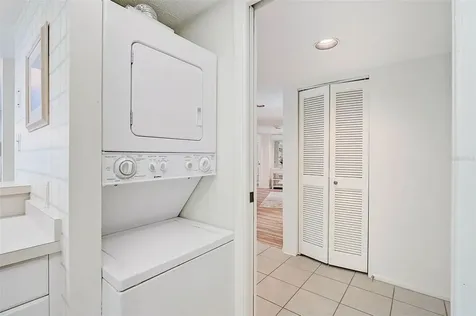 6518 Midnight Pass Road Sarasota FL 34242