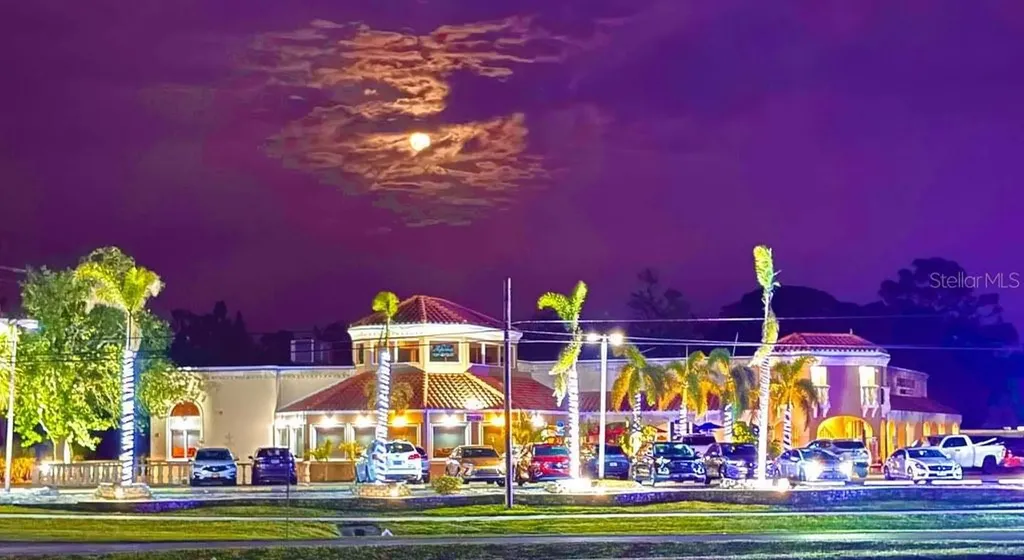 N Tamiami Trail Nokomis FL 34275