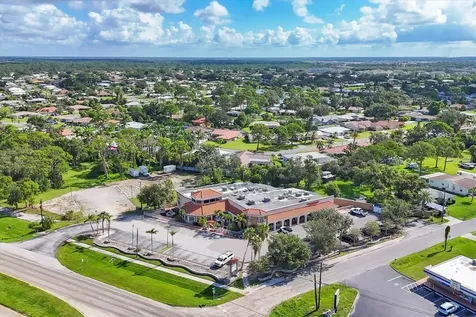 N Tamiami Trail Nokomis FL 34275