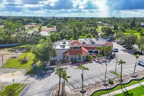N Tamiami Trail Nokomis FL 34275