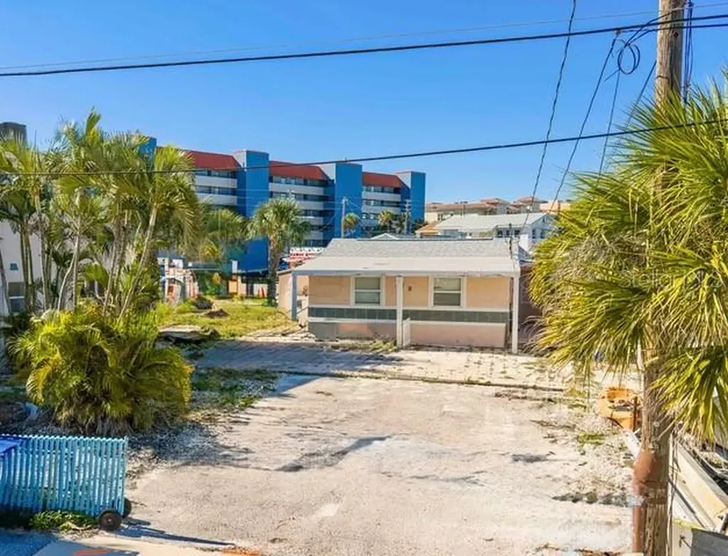 50 137th Avenue Circle Madeira Beach FL 33708