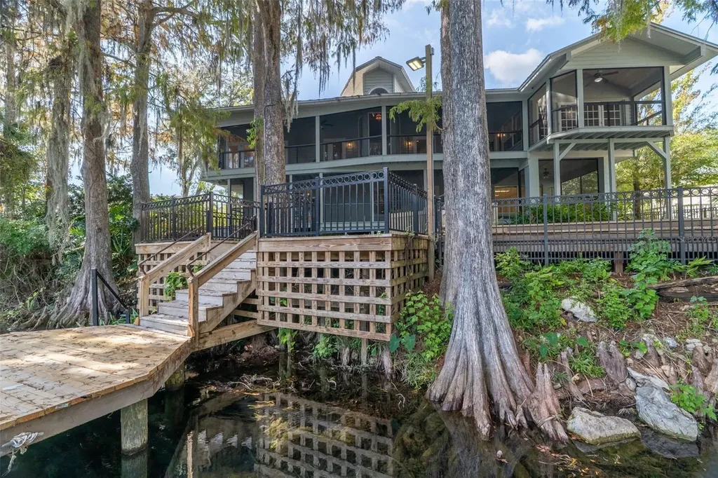 11685 E Blue Cove Drive Dunnellon FL 34432