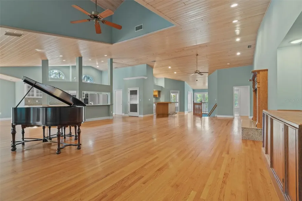 11685 E Blue Cove Drive Dunnellon FL 34432