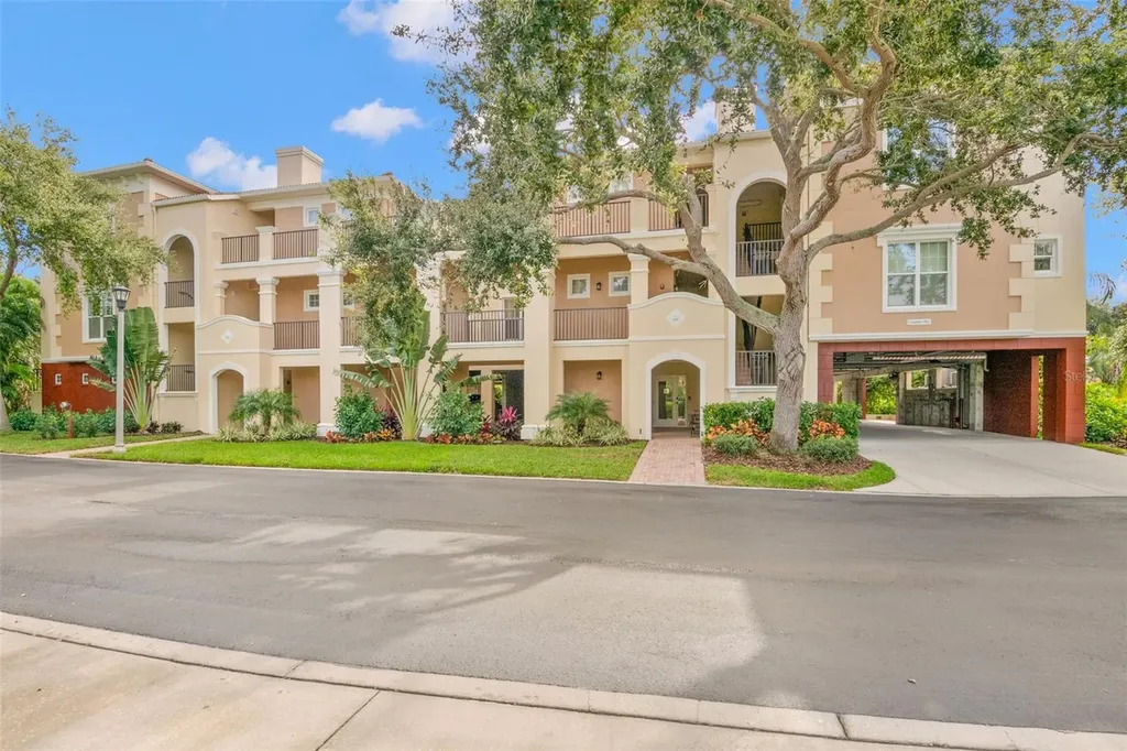 8 Academy Way S St Petersburg FL 33711